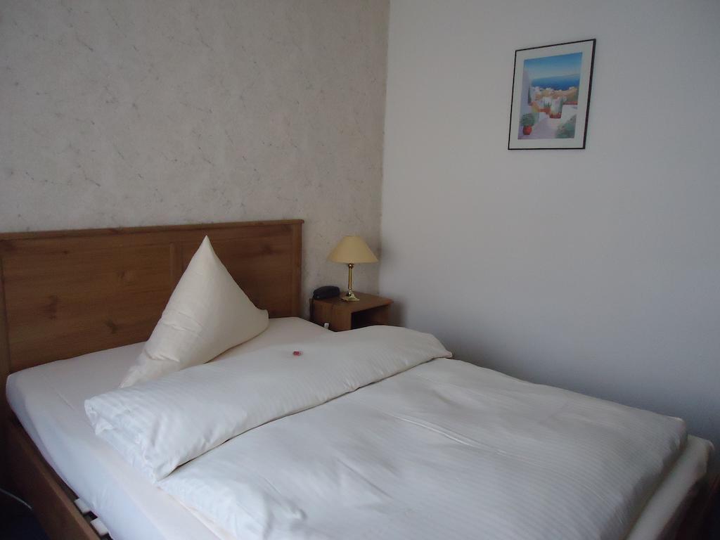 Hotel Central Oberursel Cameră foto
